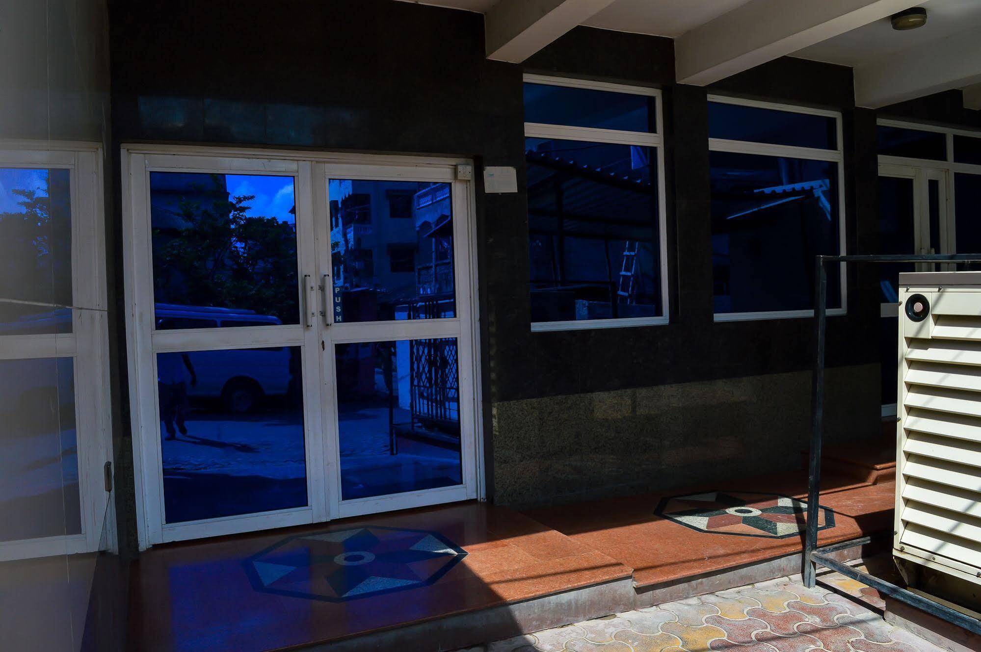 Global Palace Hotel Mombasa Exteriér fotografie
